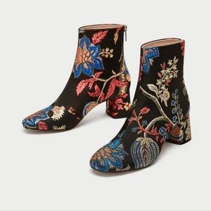 ZARA High Heeled Jaquard Ankle Boots